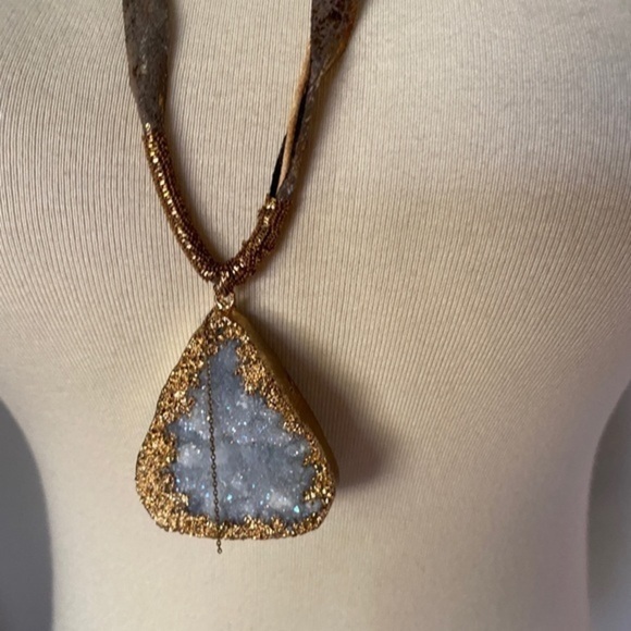 Anthropologie Serefina Druzy Pendant Necklace - Picture 5 of 6
